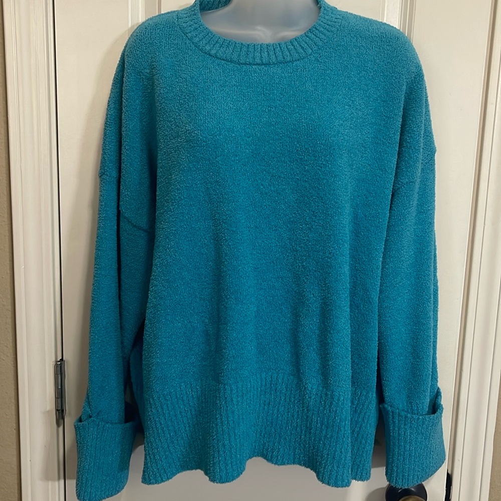 Crew neckTurquoise/Teal soft sweater sizeXL
